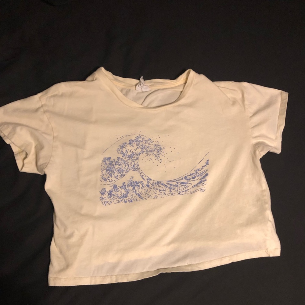 Yellow cropped graphic t-shirt